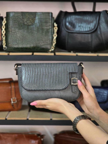 کیف چرم بغل سگک طوسی لیزارد