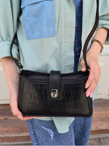 کیف چرم قایقی مشکی سنگی صاف