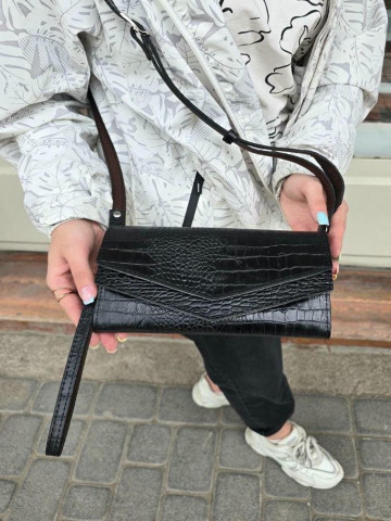 کیف چرم بهار مشکی لبه مثلثی سنگی