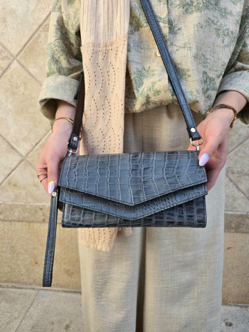 کیف چرم بهار طوسی لبه مثلثی سنگی