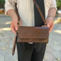 کیف چرم بهار قهوه ای ابر و بادی لبه صاف سنگی