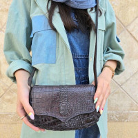   کیف چرم درب پروانه طوسی یاسی ابر و بادی