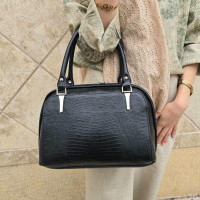 کیف نیم گرد مشکی لیزارد