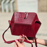 کیف چرم دلربا زرشکی آلبالویی