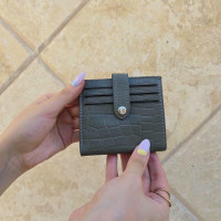 جاکارتی چرم دکمه دار طوسی سنگی