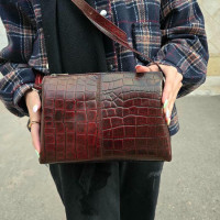 کیف چرم سه طبله بزرگ زرشکی سنگی