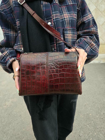 کیف چرم سه طبله بزرگ زرشکی سنگی