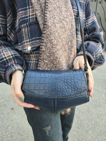 کیف چرم مثلثی سرمه ای سنگی