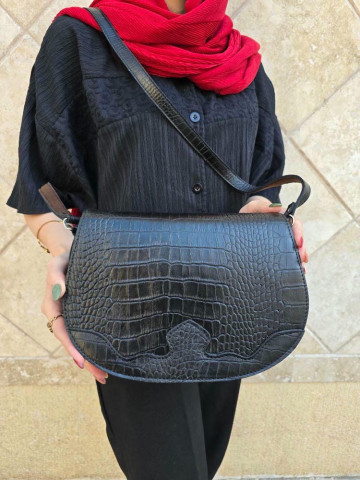 کیف چرم موج مشکی تمام سنگی