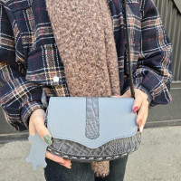   کیف چرم درب پروانه طوسی سنگی/صاف