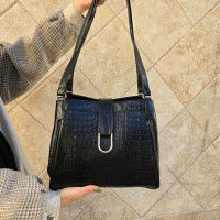 کیف آیلین مشکی سنگی