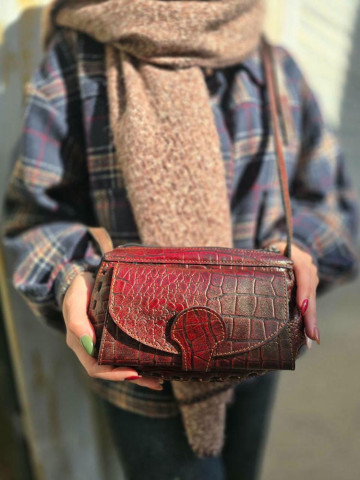 کیف چرم نورا زرشکی سنگی