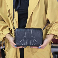 کیف چرم الماس مشکی لیزارد