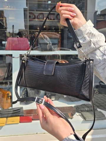 کیف چرم ملور مشکی لیزارد