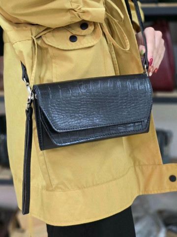 کیف چرم بهار مشکی بدنه ساده لبه صاف