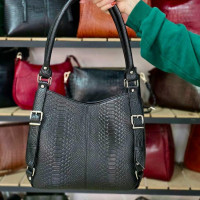 کیف چرم هشت حلقه مشکی پولک ماهی