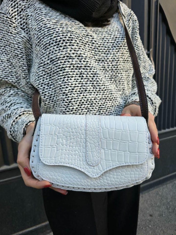   کیف چرم درب پروانه سفید سنگی