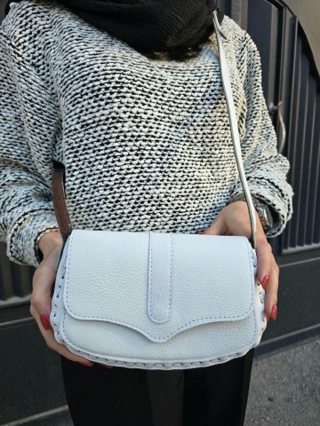   کیف چرم درب پروانه سفید فلوتر