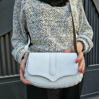   کیف چرم درب پروانه سفید لیزارد