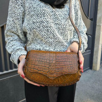   کیف چرم درب پروانه عسلی قهوه ای سنگی