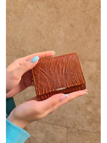 کیف پول چرم دکمه لبه دار عسلی لیزارد