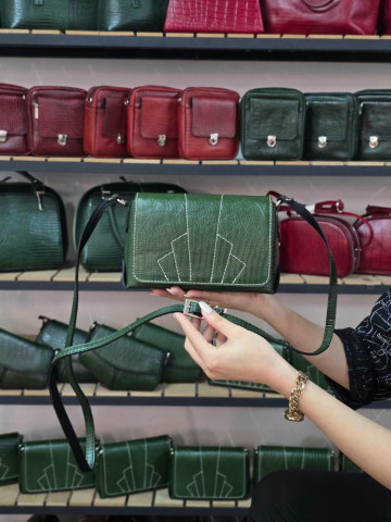 کیف چرم الماس سبز لیزارد