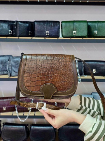 کیف چرم لنگری قهوه ای ابر و بادی