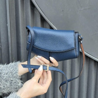 کیف چرم مثلثی سرمه ای روشن فلوتر