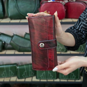 کیف پول نیلوفر زرشکی ابر و بادی ساده