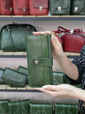 کیف پول نیلوفر سبز لیزارد