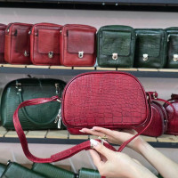 کیف چرم کمند قرمز سنگی