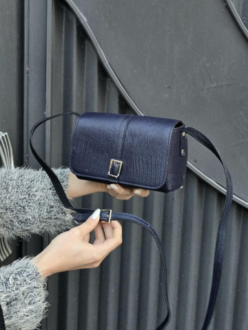 کیف چرم بغل پرچ سرمه ای تیره لیزارد بزرگ