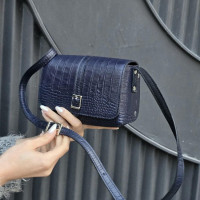 کیف چرم بغل پرچ سرمه ای تیره سنگی بزرگ