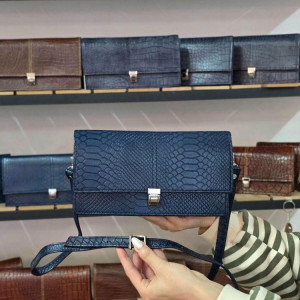 کیف چرم آی تک سرمه ای سنگی