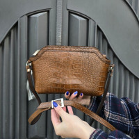 کیف چرم آیسان عسلی طلایی سنگی