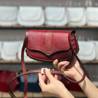 کیف چرم درب پروانه زرشکی ابر و بادی ساده
