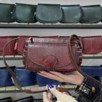 کیف چرم نورا زرشکی آلبالویی سنگی