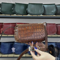 کیف چرم هانی فندقی سنگی