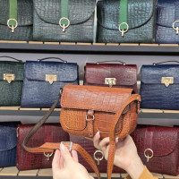 کیف چرم دوجیب عسلی نارنجی ابر و بادی سنگی