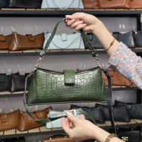 کیف چرم ملور سبز ابر و بادی سنگی