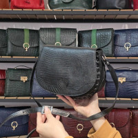 کیف چرم موج مشکی لیزارد