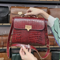 کیف چرم توسکا زرشکی ابر و بادی سنگی