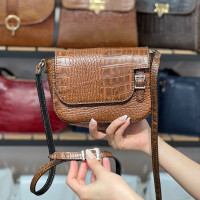 کیف چرم بغل سگک قهوه ای گرم ابر و بادی سنگی