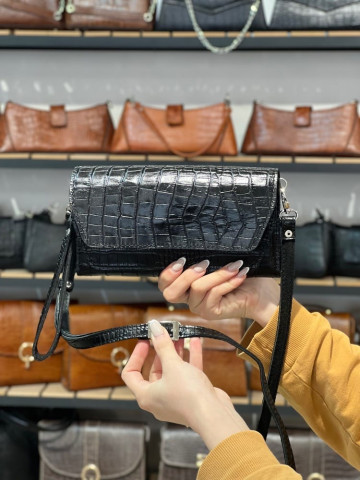 کیف چرم بهار مشکی تمام سنگی لبه صاف