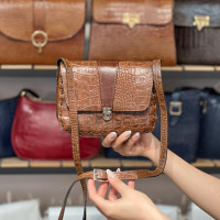 کیف چرم عسل قهوه ای گرم ابر و بادی سنگی