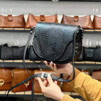 کیف چرم شفق مشکی لیزارد