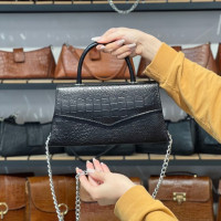 کیف چرم ترلان مشکی سنگی