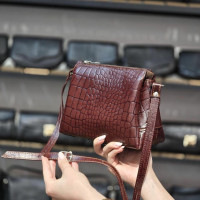 کیف چرم سه طبله کوچک عنابی سنگی