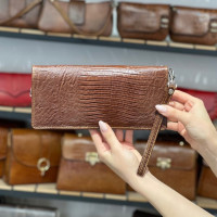 کیف چرم دور زیپ فندقی ابر و بادی لیزارد
