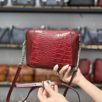 کیف چرم وانیا زرشکی سنگی 2